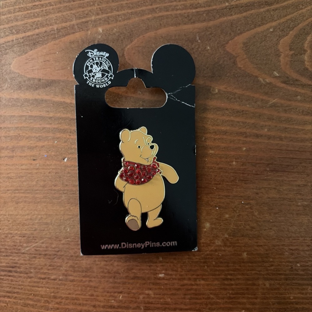 Disney WINNIE THE‎ POOH Red Shirt Jeweled  Pin On Original Backing Card